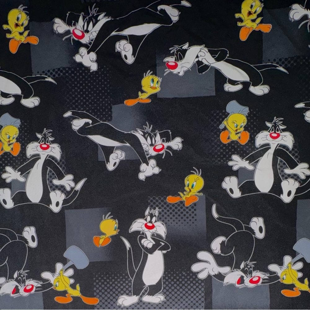 Warner Bros. Looney Tunes Sylvester and Tweety Bird Scrub Top. - Picture 5 of 8